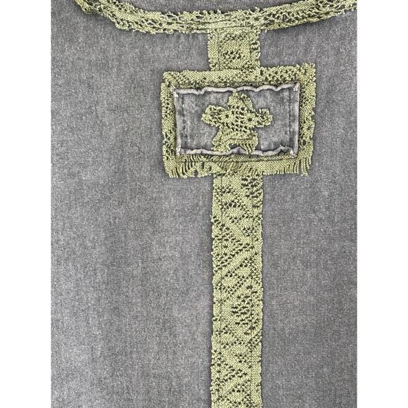 Oli & Hali Purple and Gray Oversized Top with Crochet Lace Sleeves Size S - Picture 3 of 12